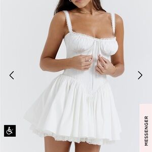 House of CB PIETRA
WHITE CORSET MINI DRESS
